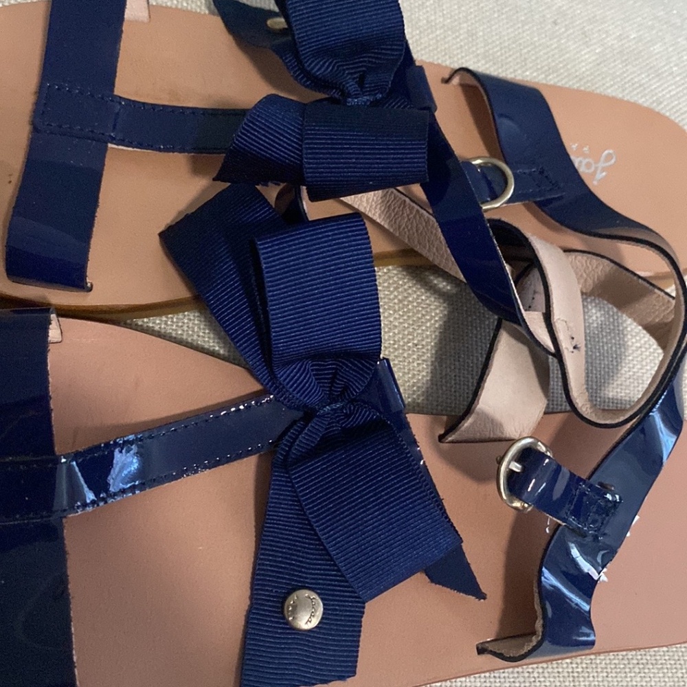 Sandals - Picture 3 of 4
